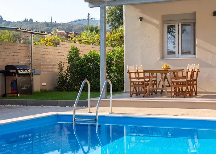 Grappolo Lefkada - Vertzami Just 2 Km From Lefkada Town